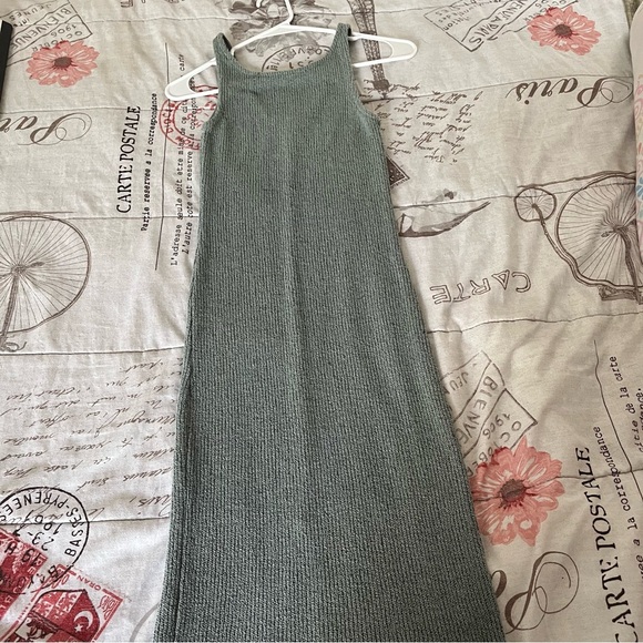 Zara Dresses & Skirts - Green Sleeveless Knit Dress